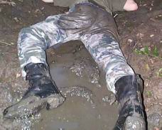 S A Boots liegend.jpg